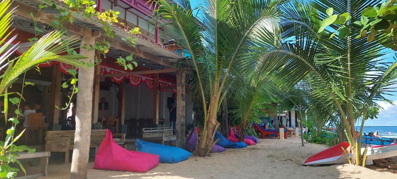 Arto Moro Bunaken Exterior foto
